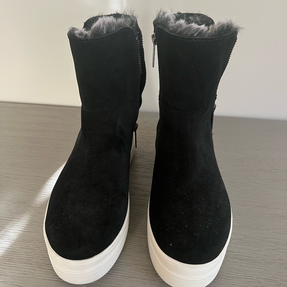 JSlides black sneaker boots